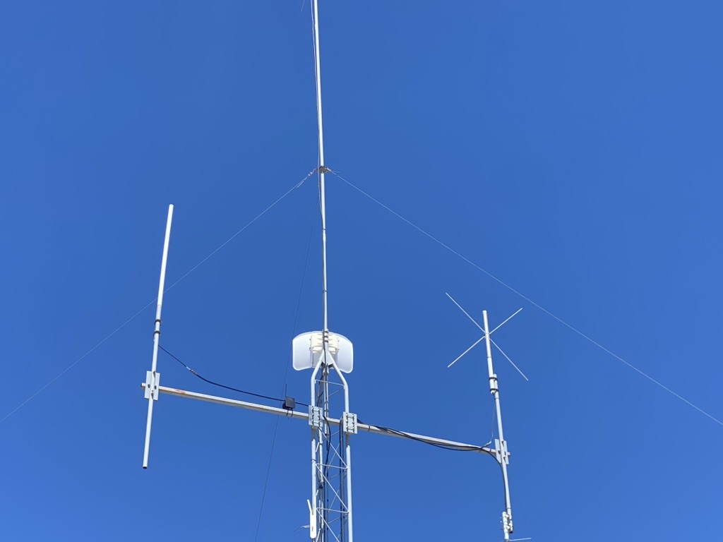 Antenna array on the ROG tower including vertical omnidirectional, turnstile, and microwave dish
